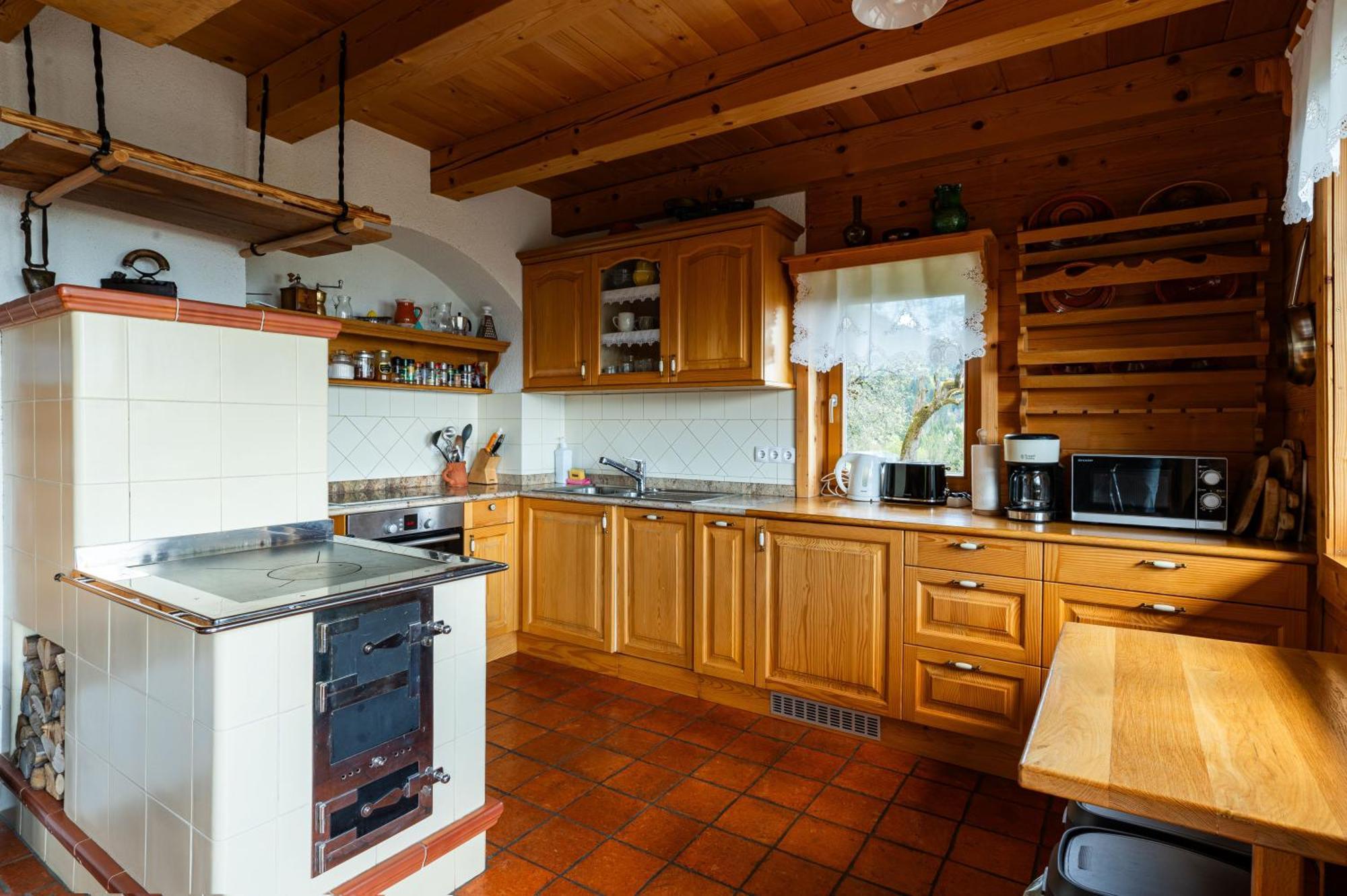 Podjelje Villa Luaran gambar