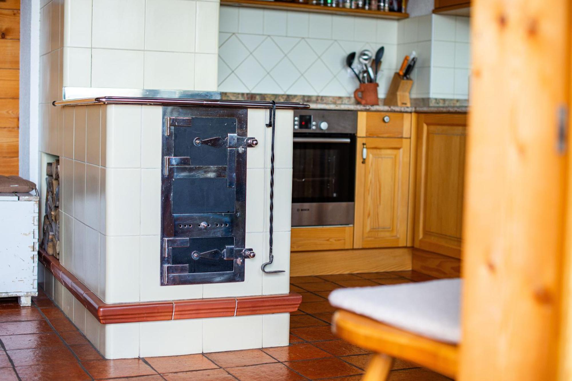 Podjelje Villa Luaran gambar