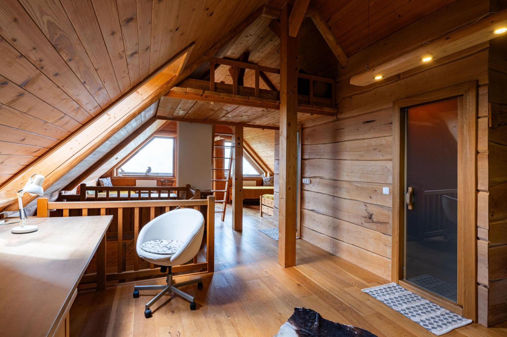 Podjelje Villa Luaran gambar